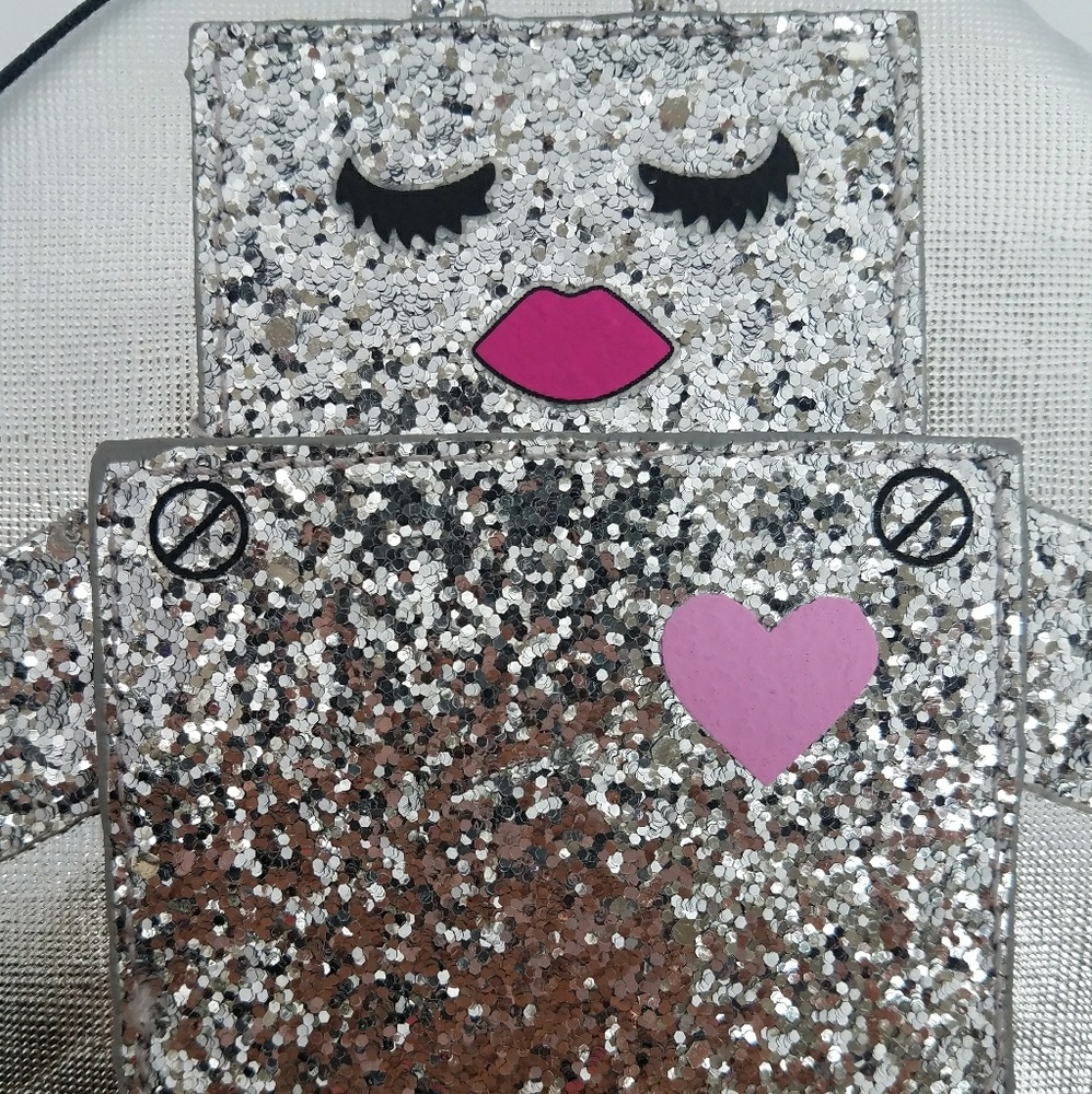 Betsey Johnson Silver Robot Coin Purse - Picture 3 of 5